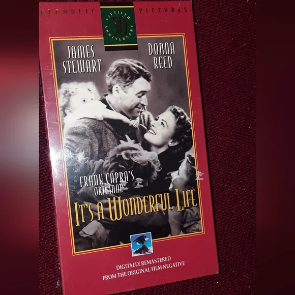 🍀3/15 🆕️ It a Wonderful Life Christmas VCR Movie - Picture 2 of 4